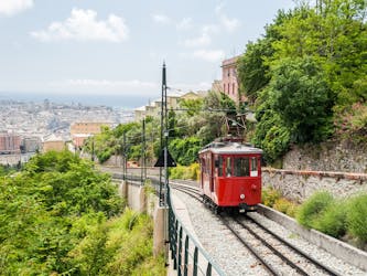Visita guiada de senderismo en Génova por la calzada romana